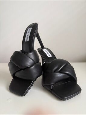 Women’s Black Knotted High Heel Slide Sandals Steve Madden 7.5